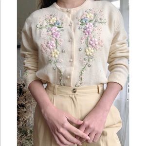 🔥Sale Bonnie&Bill by Holly embroidered 60s pearl button down cozy Vtg cardigan